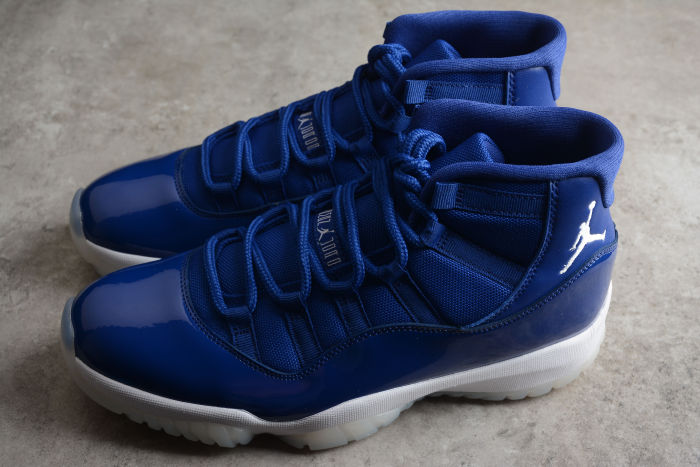 Air Jordan 11 Retro Midnight Navy White AT7802-115