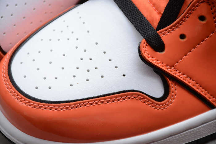 Air Jordan 1 Mid SE `Turf Orange` DD6834-802