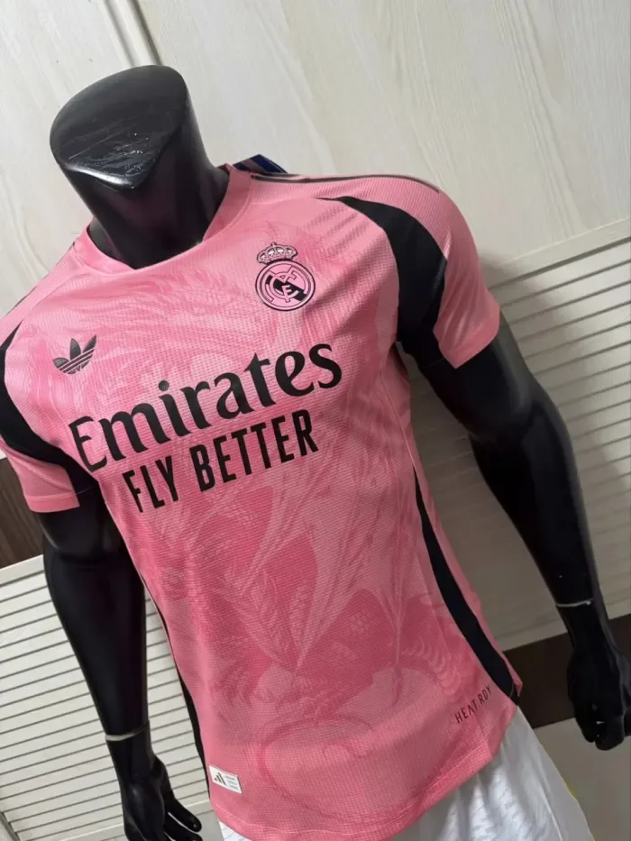 Real Madrid Special Player Jersey 25/26