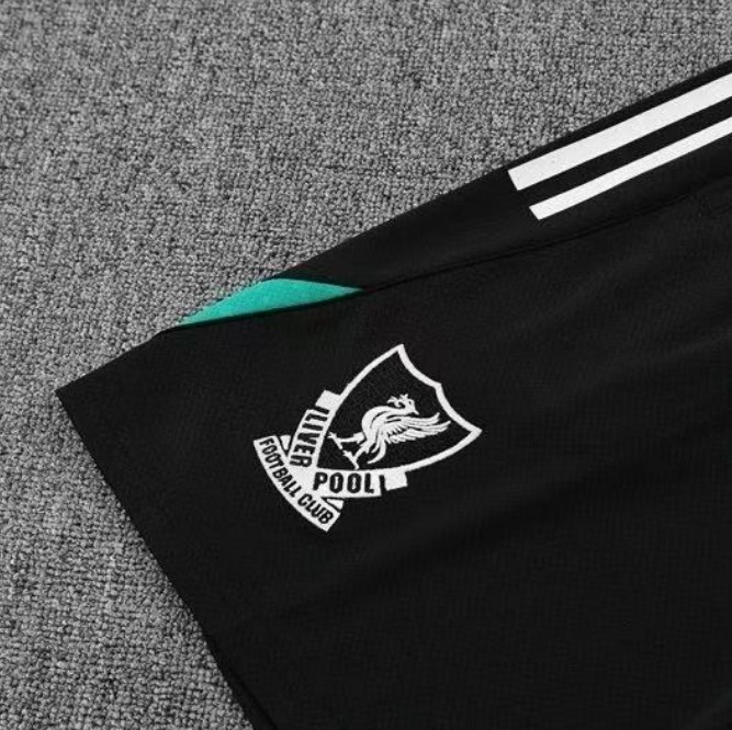 Liverpool Training Short sleeve Suit 25/26