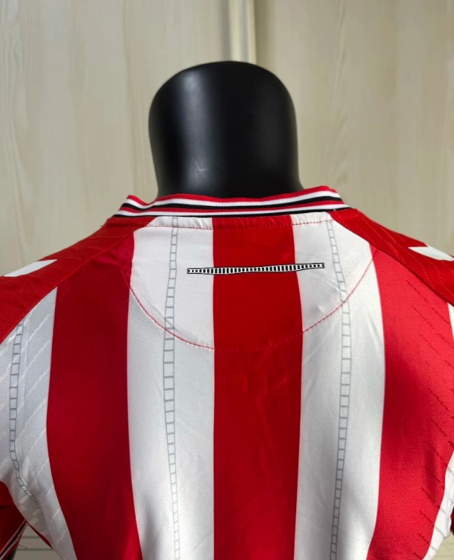 Sunderland Home Player version Man Jersey 25/26