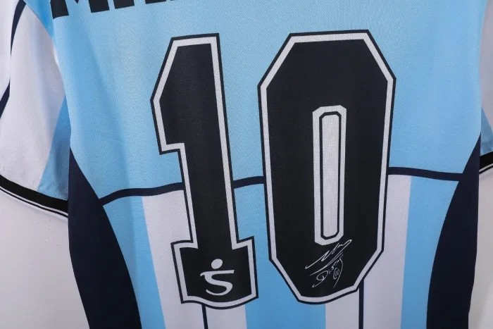 Argentina Diego Maradona Commemorative Retro Jersey 2001