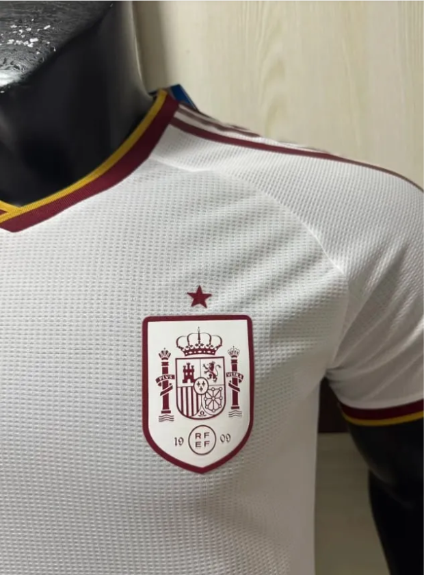 Spain 2026 World Cup Away Player Man Jersey