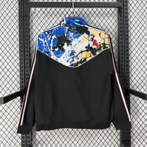 Manchester United Training Windbreaker 2025