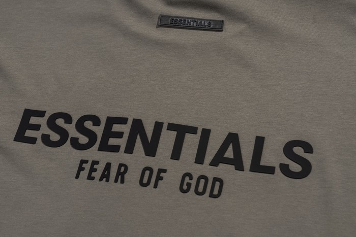 ESSENTIALS letter back stereo silicone short-sleeved T-shirt, black, white, beige, charcoal ash, 4 colors, S-XL.