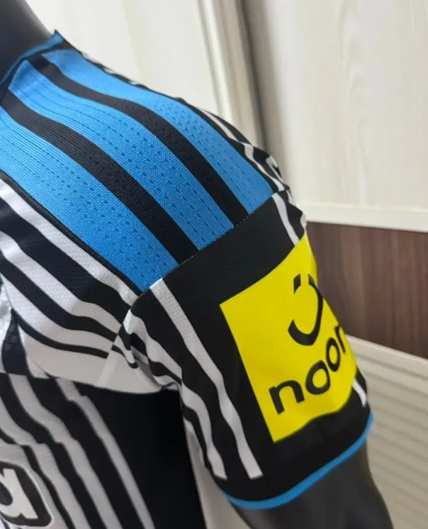 Newcastle United Home Player Jersey 26/27