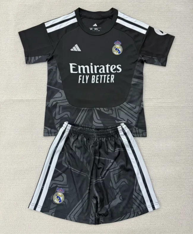 Real Madrid Goalkeeper Men Jersey Suit 26/27