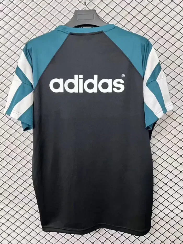 Liverpool Bringback 95-96 Crew Sweat T-shirt
