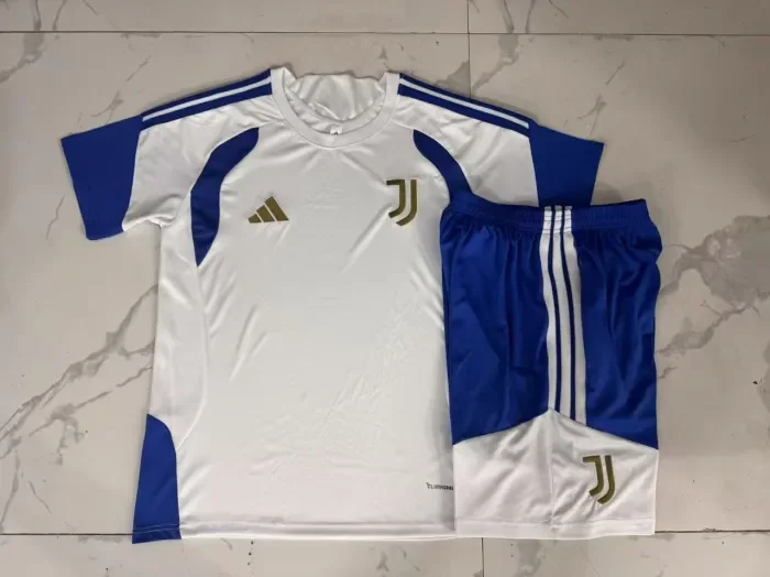 Juventus Training Short Sleeve Jersey 26/27
