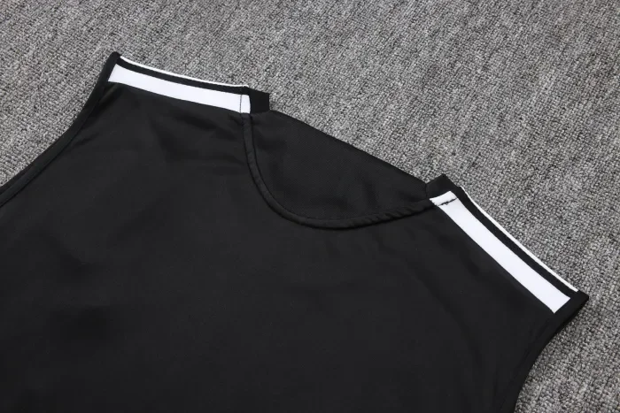 Liverpool Training Jersey 26/27