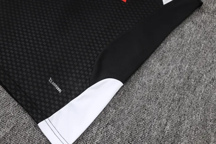 Liverpool Training Jersey 26/27
