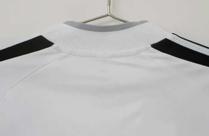 Real Madrid Player Version Quarter-Zip Training Top 2026