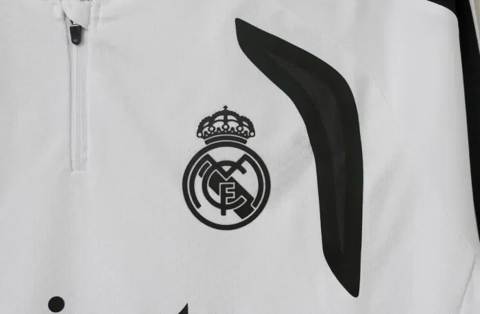 Real Madrid Player Version Quarter-Zip Training Top 2026