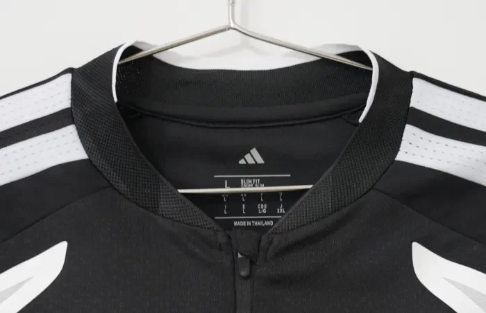 Liverpool Player Version Quarter-Zip Training Top 2026