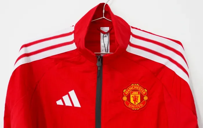 Manchester United Training Windbreaker 2026