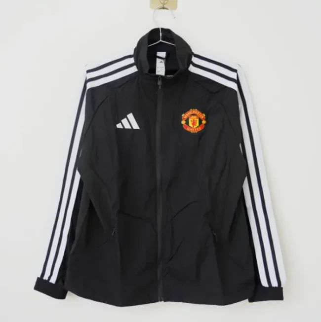 Manchester United Training Windbreaker 2026