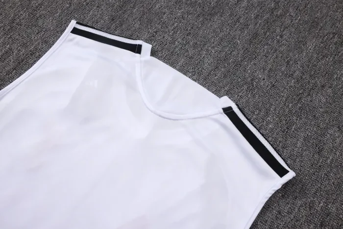 Liverpool Training Jersey 26/27