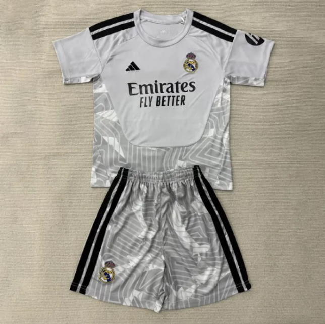 Real Madrid Grey Goalkeeper Kids Suit 26/27