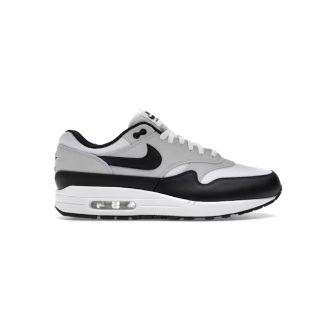 Nike Air Max 1 Essential Low-Top Casual Shoes, Black and White (Unisex, Sizes 36–49)