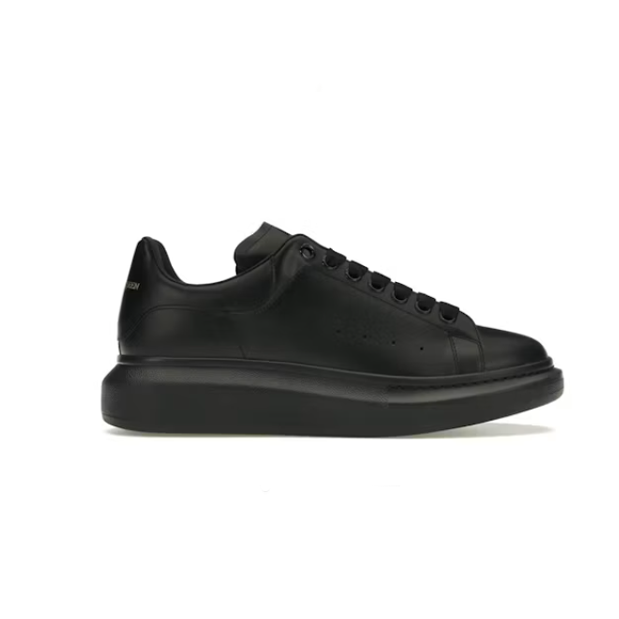 Oversized Sneaker – Black Platform Low-Top (Unisex, Sizes 36–49)