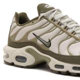 Air Max Plus Low-Top Lifestyle Shoes, Light Bone/Neutral Olive (Unisex, Sizes 36–49)