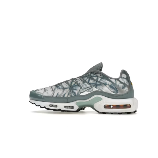 Air Max Plus Low-Top Lifestyle Shoes, Blue/White Colorway (Unisex, Sizes 36–49)