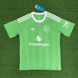 25/26 Manchester United Green goalkeeper