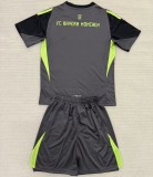 25/26 bayern munich goalkeeper kids kit black