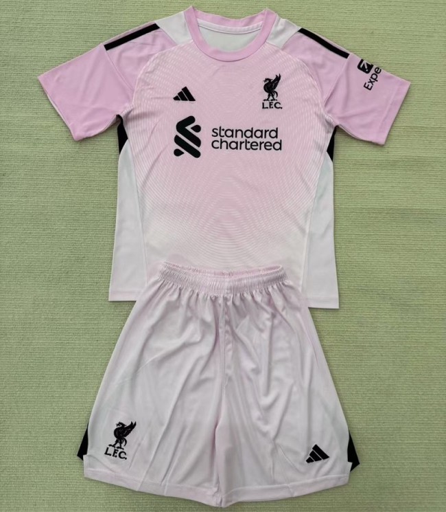 25/26 Liverpool goalkeeper kids kit pink