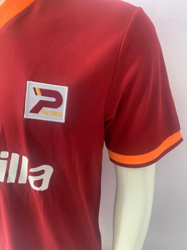 Retro 82/83 Rome home