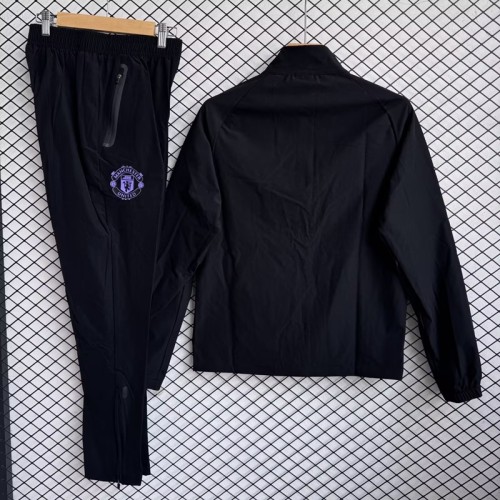 26/27 Manchester United trench coat black