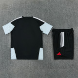 26/27 Liverpool kids Short sleeve training suit