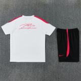 26/27 PSG kids short sleeved training suit white