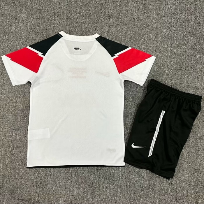 Retro 10/11 Manchester United Away kids kit