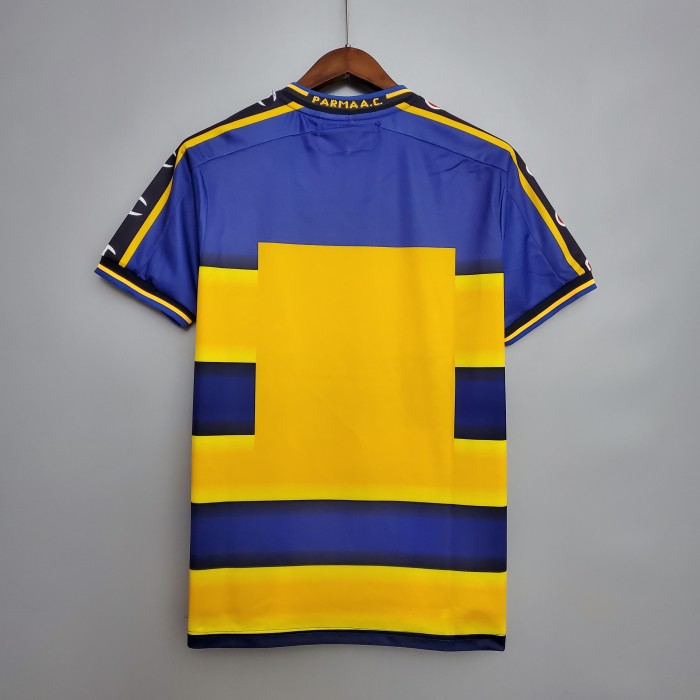 Retro Parma 01/02 home