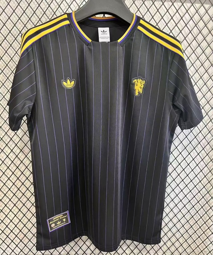 25/26 Manchester United Retro clover