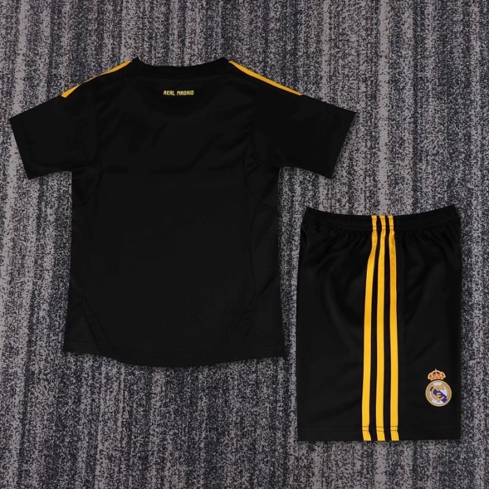 Retro 11/12 Real Madrid goalkeeper kids kit