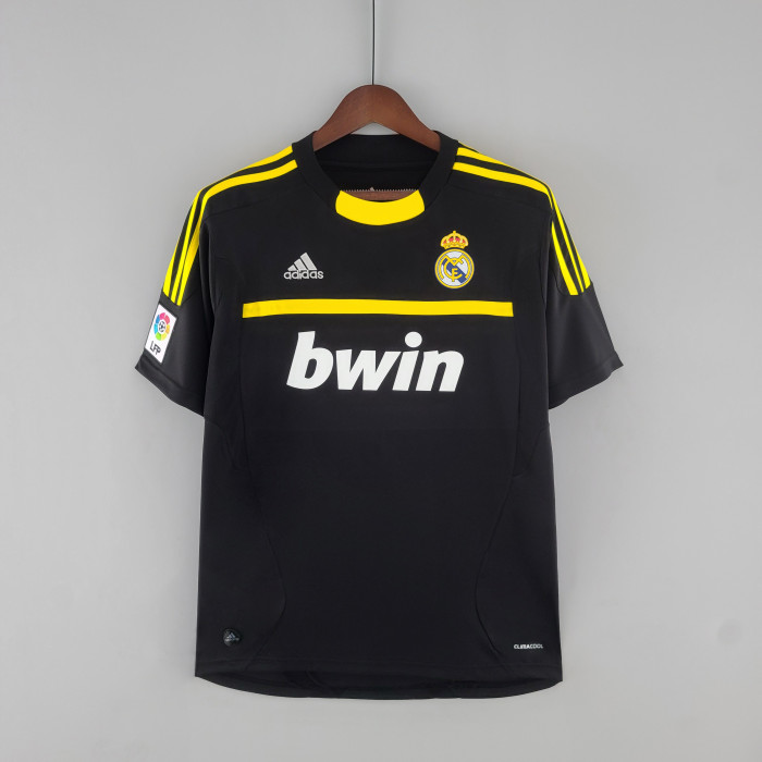 Retro Real Madrid 11/12 Goalkeeper Black