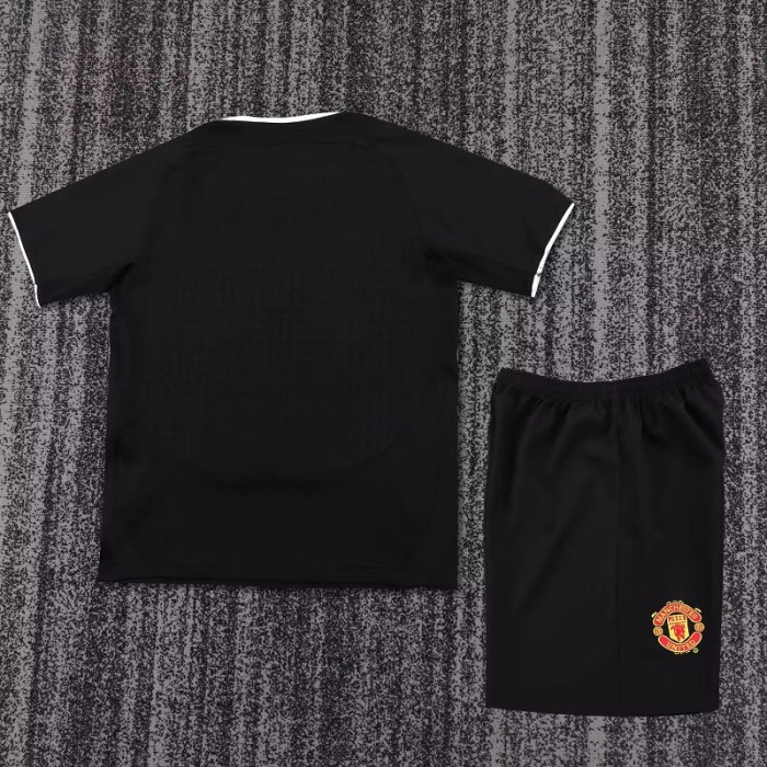 Retro 03/04 Manchester United Away kids kit