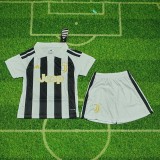 26/27Juventus home kids kit