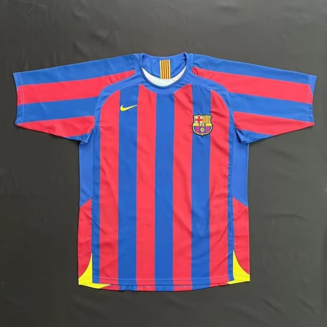 Retro 05/06 Barcelona home football Jersey