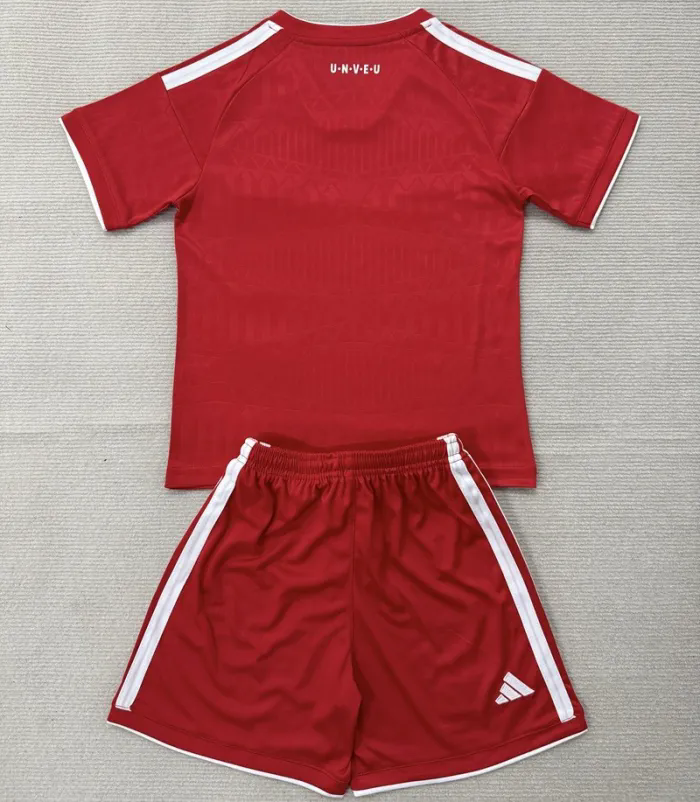 26/27 Union Berlin home kids kit US$ 17.88