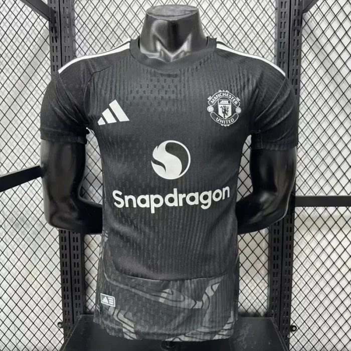26/27 Manchester United goalkeeper Player Version