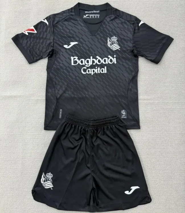 26/27 Real Sociedad away Adult Set