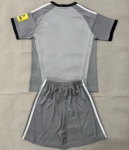 26/27 Newcastle United goalkeeper Adult Set grey