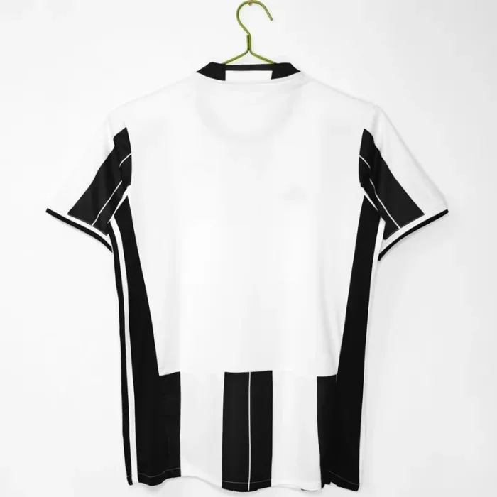 Retro 16/17 Juventus home football Jersey