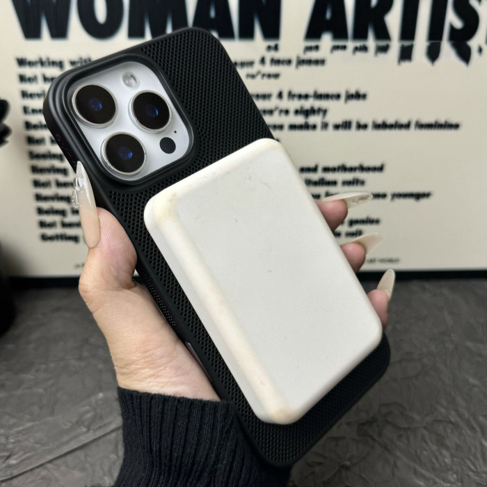 For iPhone 16 Pro Max 15 14 13 12 11 XR XS Phone Cover Heat Dissipation Magnetic Hollow Breathable Case