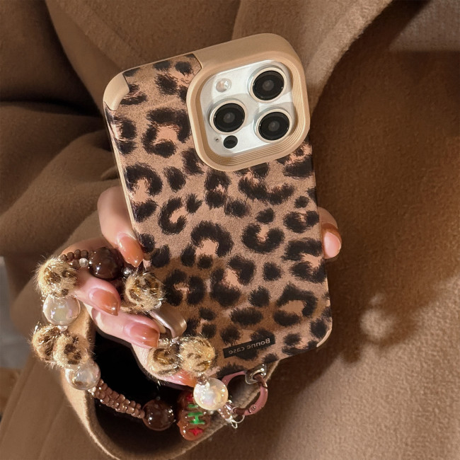 For iPhone 11/12/13/14/15/16/15 Pro Max Suede Leopard Print iPhone Case with Plush Lanyard