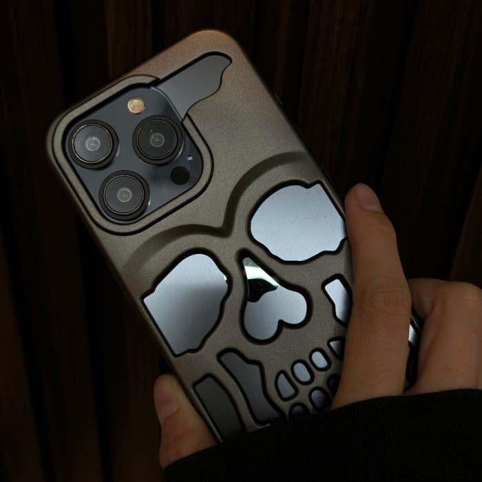 For Apple iPhone 16 Pro Max 15 14 13 12 11 Frosted Skull Protective Phone Case Halloween