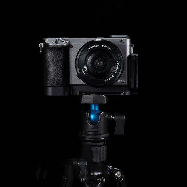 For Sony A6400 a6300 a6000 a610 a6500 Base Camera L-Type Quick Shoe Camera L-shaped quick release plate
